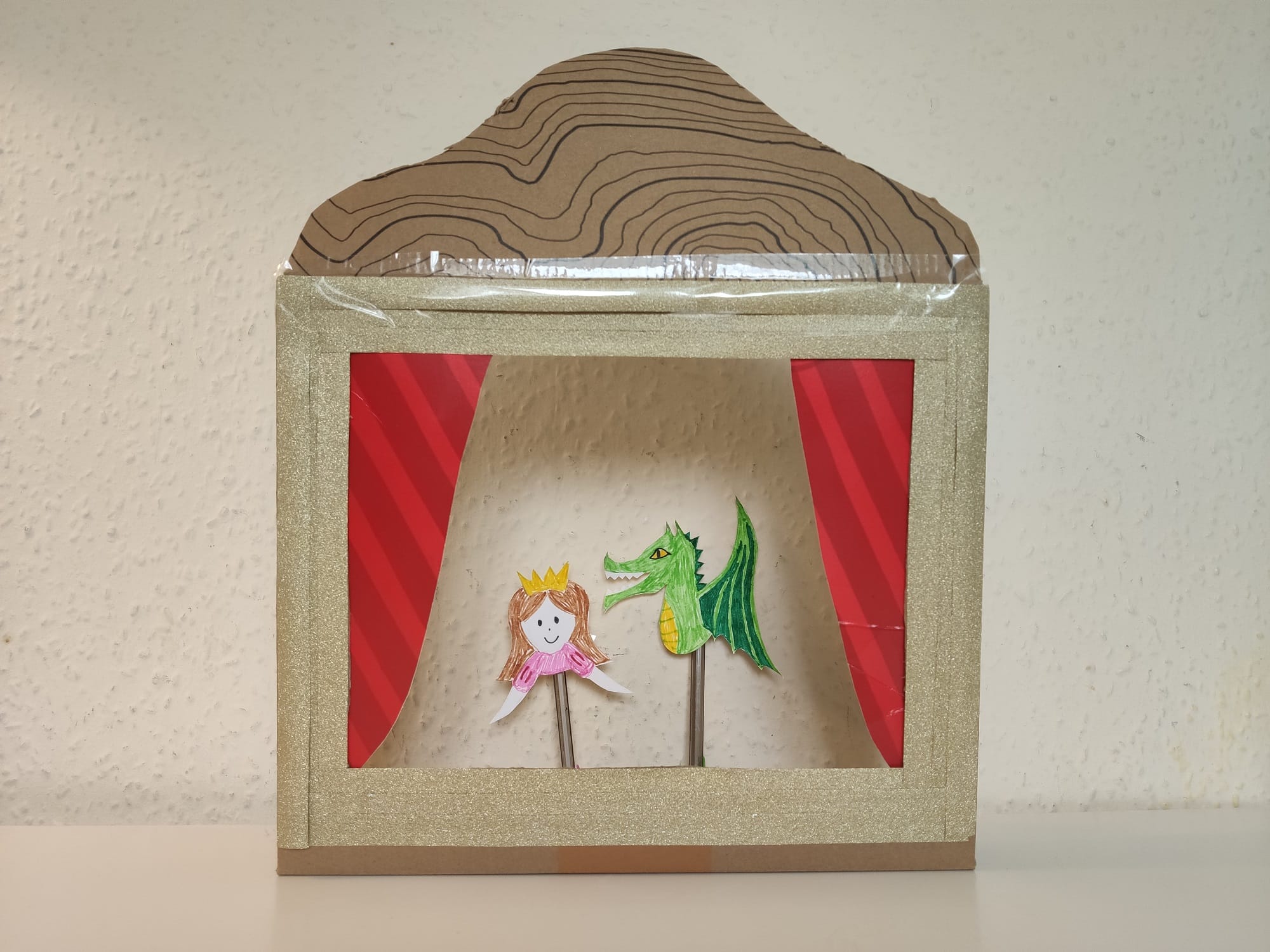 Monday Makes: Make your own puppet theatre